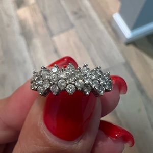 Elegant Silver Diamond Cluster Ring